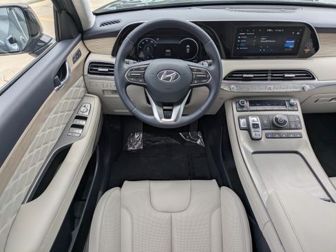 Used 2022 Hyundai Palisade Calligraphy w/ Winter Package FWD image 15