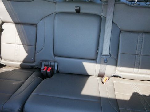 Used 2024 Chevrolet Silverado 1500 High Country w/ High Country Premium Package AWD/4WD image 13