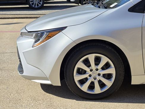 Used 2023 Toyota Corolla LE image 9