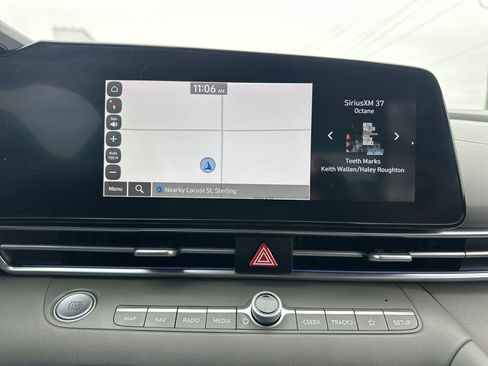 Used 2024 Hyundai Elantra SEL image 29