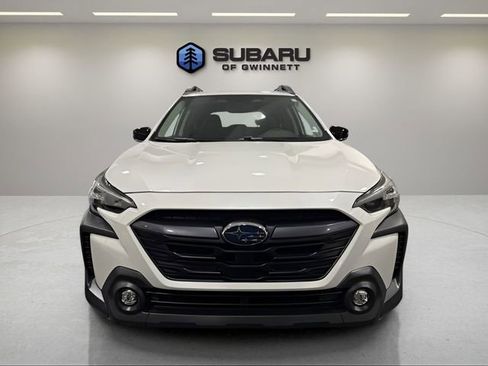 Used 2025 Subaru Outback Premium w/ Tech Package 1 AWD/4WD image 8