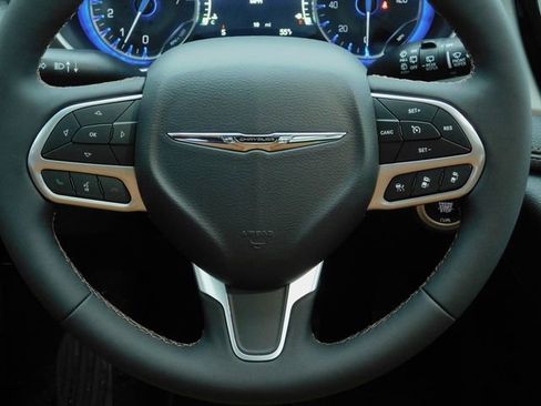 New 2026 Chrysler Pacifica Pinnacle w/ Trailer Tow Group image 6