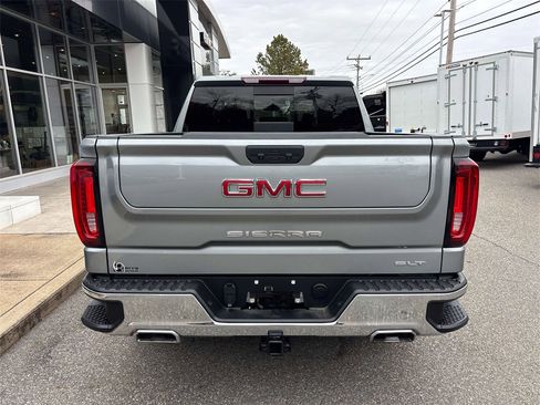 Used 2023 GMC Sierra 1500 SLT w/ SLT Convenience Package image 4