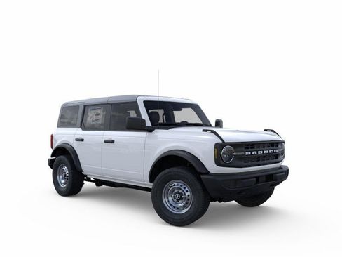 New 2025 Ford Bronco 4-Door image 2