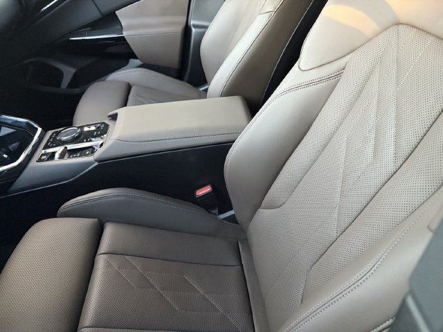 Used 2025 BMW X3 M50 w/ Premium Package AWD/4WD image 8