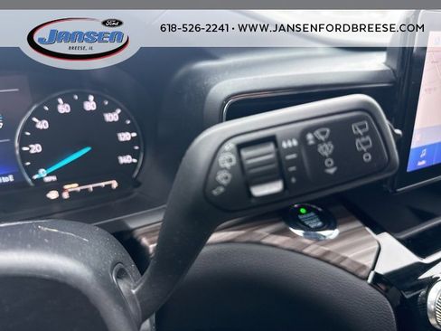 Used 2021 Ford Explorer Limited w/ Equipment Group 301A image 18