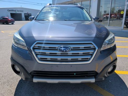 Used 2017 Subaru Outback 2.5i Limited AWD/4WD image 2