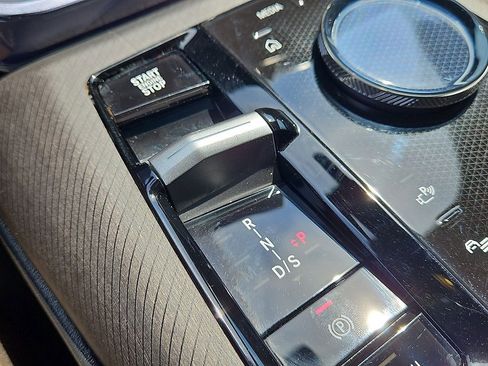 Used 2026 BMW X3 xDrive30 w/ M Sport Package image 16