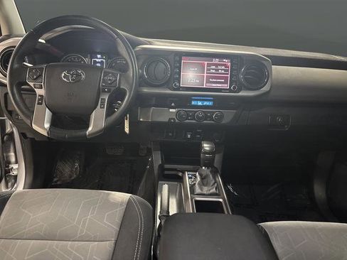 Used 2022 Toyota Tacoma SR5 image 5