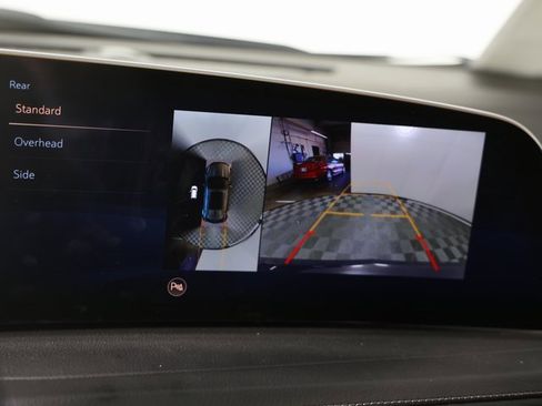 Used 2025 Cadillac XT4 Premium Luxury image 18