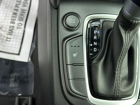 Used 2021 Hyundai Kona SEL w/ Winter Weather Package image 21