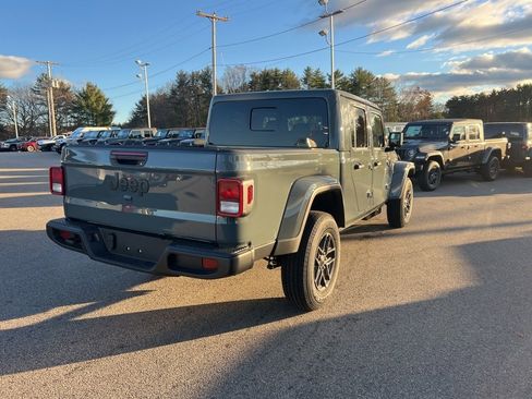 New 2026 Jeep Gladiator Sport image 7