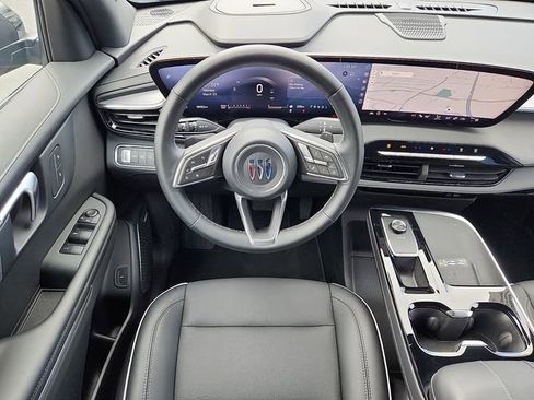 Certified 2025 Buick Enclave Preferred FWD image 11