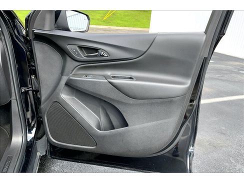 Used 2024 Chevrolet Equinox LT AWD/4WD image 21