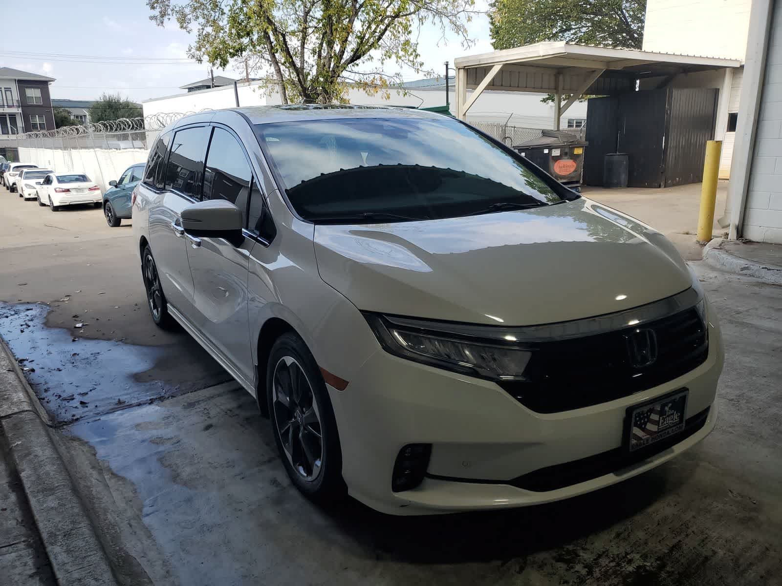 Used 2024 Honda Odyssey Elite image 8
