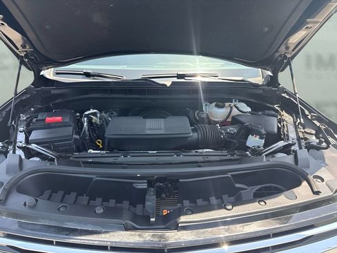 Used 2025 Chevrolet Tahoe LT AWD/4WD image 32