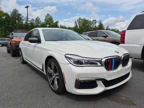 Used 2017 BMW 750i xDrive AWD/4WD image 1