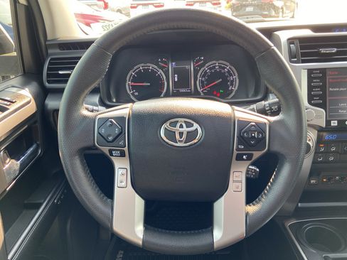 Used 2020 Toyota 4Runner Limited AWD/4WD image 8