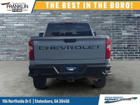 Used 2024 Chevrolet Silverado 2500 Custom w/ Custom Value Package image 4