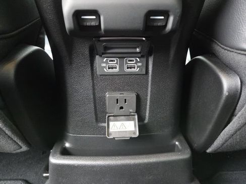 Used 2024 Jeep Wrangler Unlimited Sahara w/ Technology Group AWD/4WD image 13
