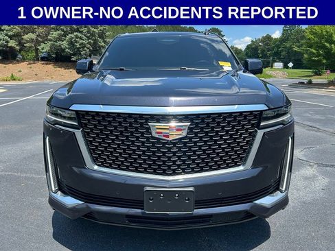 Used 2023 Cadillac Escalade Premium Luxury AWD/4WD image 13