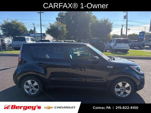 Used 2018 Kia Soul w/ Convenience Package FWD image 3