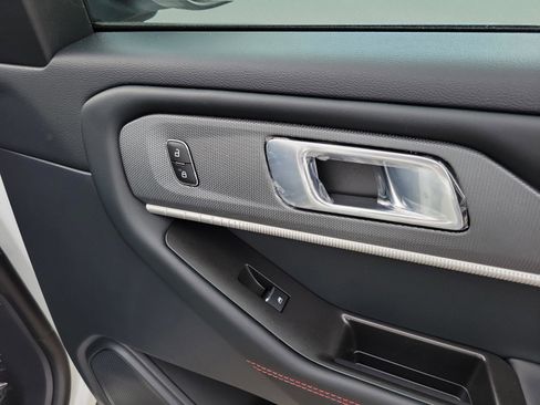 New 2026 Ford Explorer ST-Line image 29