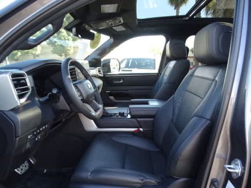 Used 2025 Toyota Sequoia Limited image 21