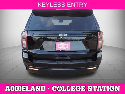 Used 2024 Chevrolet Tahoe Z71 w/ Luxury Package AWD/4WD image 5