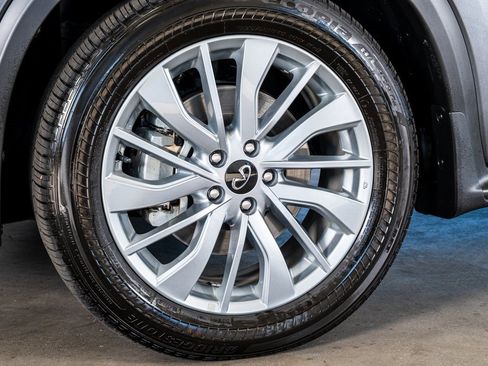 Used 2023 INFINITI QX50 Luxe image 10