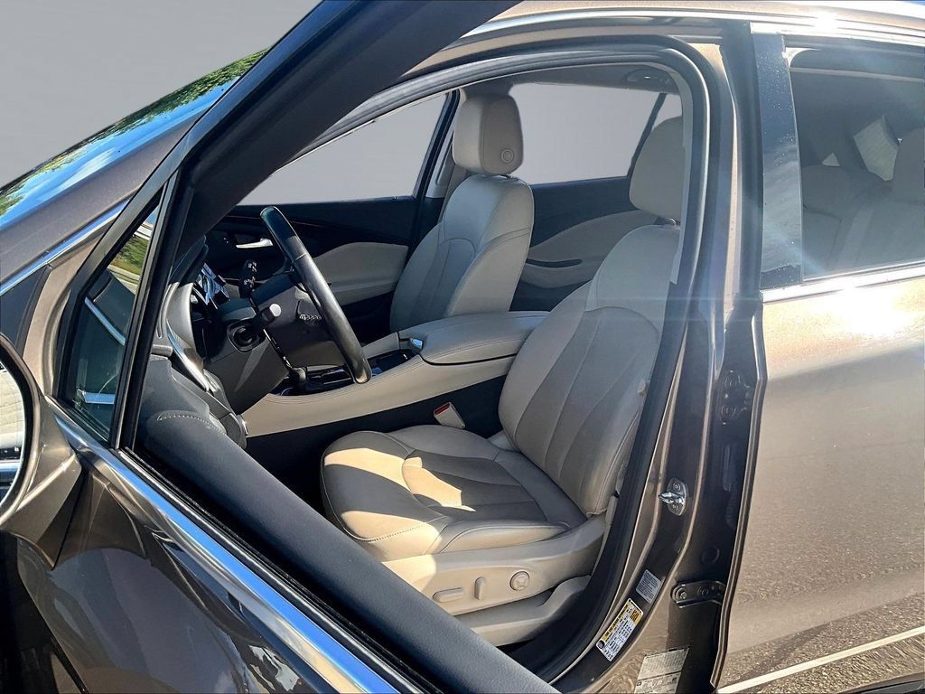 Used 2019 Buick Envision Essence AWD/4WD image 23