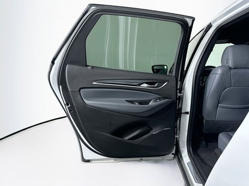 Used 2024 Buick Enclave Premium image 26