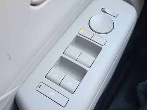 New 2026 Hyundai Kona SE image 21