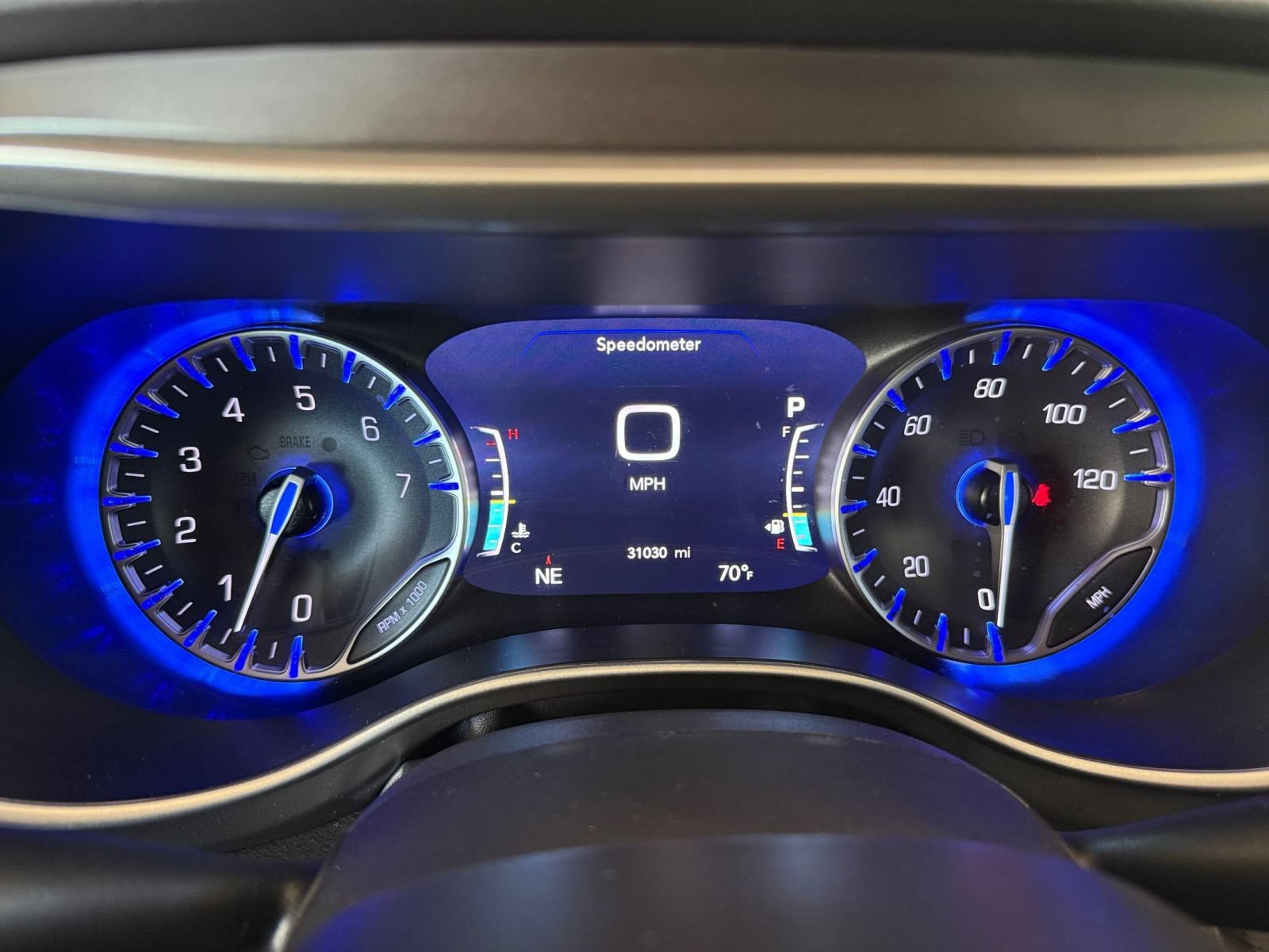 Used 2025 Chrysler Pacifica Select FWD image 42