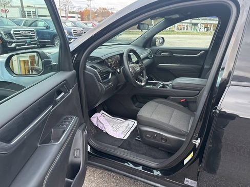 Certified 2025 GMC Acadia Elevation image 19