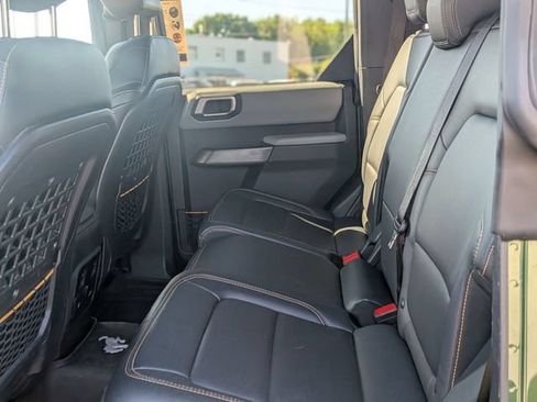Used 2022 Ford Bronco Badlands w/ Sasquatch Package AWD/4WD image 29