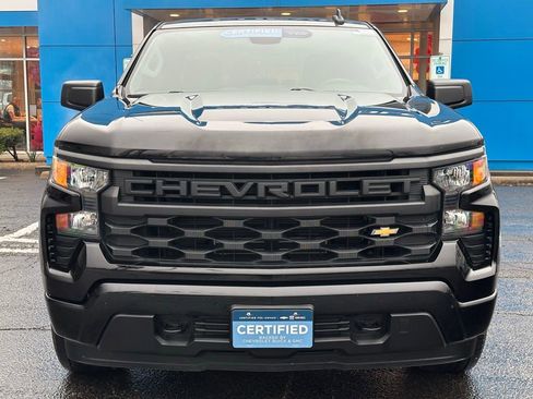 Used 2024 Chevrolet Silverado 1500 Custom image 2
