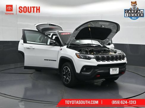 Used 2024 Jeep Compass Trailhawk AWD/4WD image 55