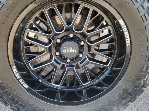 Used 2020 Chevrolet Silverado 1500 LT RWD image 11