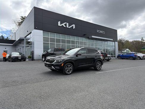 Certified 2024 Kia Seltos S AWD/4WD image 1