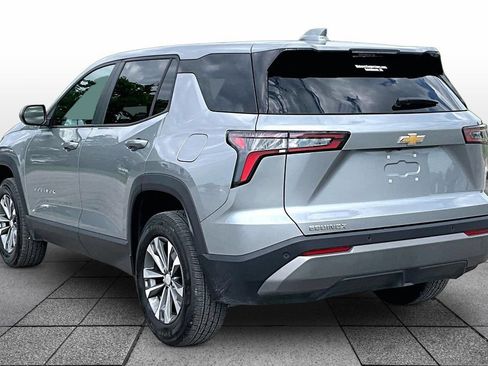 Used 2026 Chevrolet Equinox LT FWD image 10