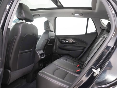 Used 2022 GMC Terrain SLT w/ Infotainment Package II AWD/4WD image 18