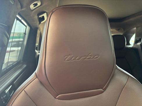 Used 2023 Porsche Cayenne Turbo AWD/4WD image 30