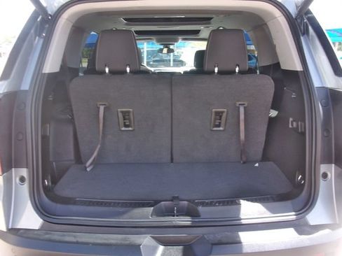 Used 2023 GMC Acadia SLE w/ Driver Convenience Package AWD/4WD image 31