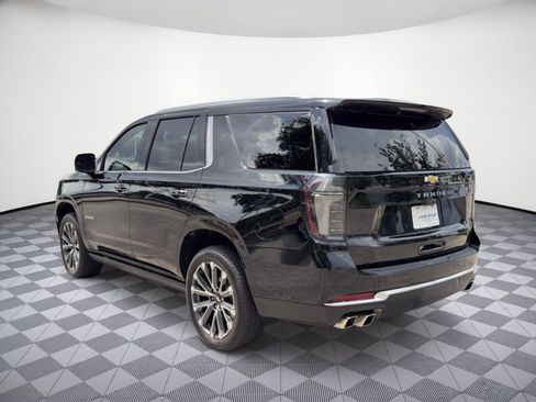 Used 2025 Chevrolet Tahoe High Country AWD/4WD image 3