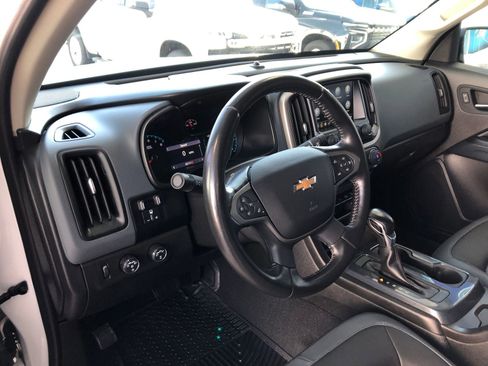 Used 2022 Chevrolet Colorado Z71 AWD/4WD image 16