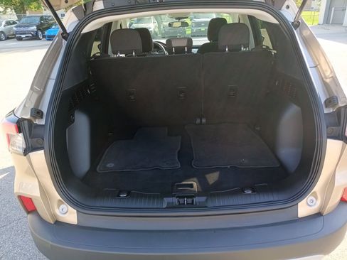 Certified 2021 Ford Escape SE w/ Cold Weather Package image 26