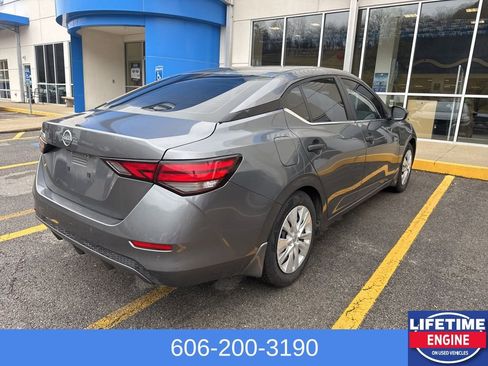 Used 2024 Nissan Sentra S image 6