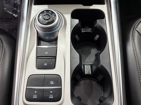 Used 2023 Ford Explorer XLT w/ Equipment Group 202A image 39