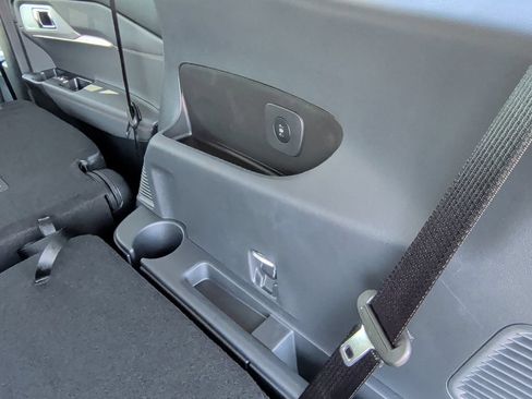 New 2026 Ford Explorer Active RWD image 42